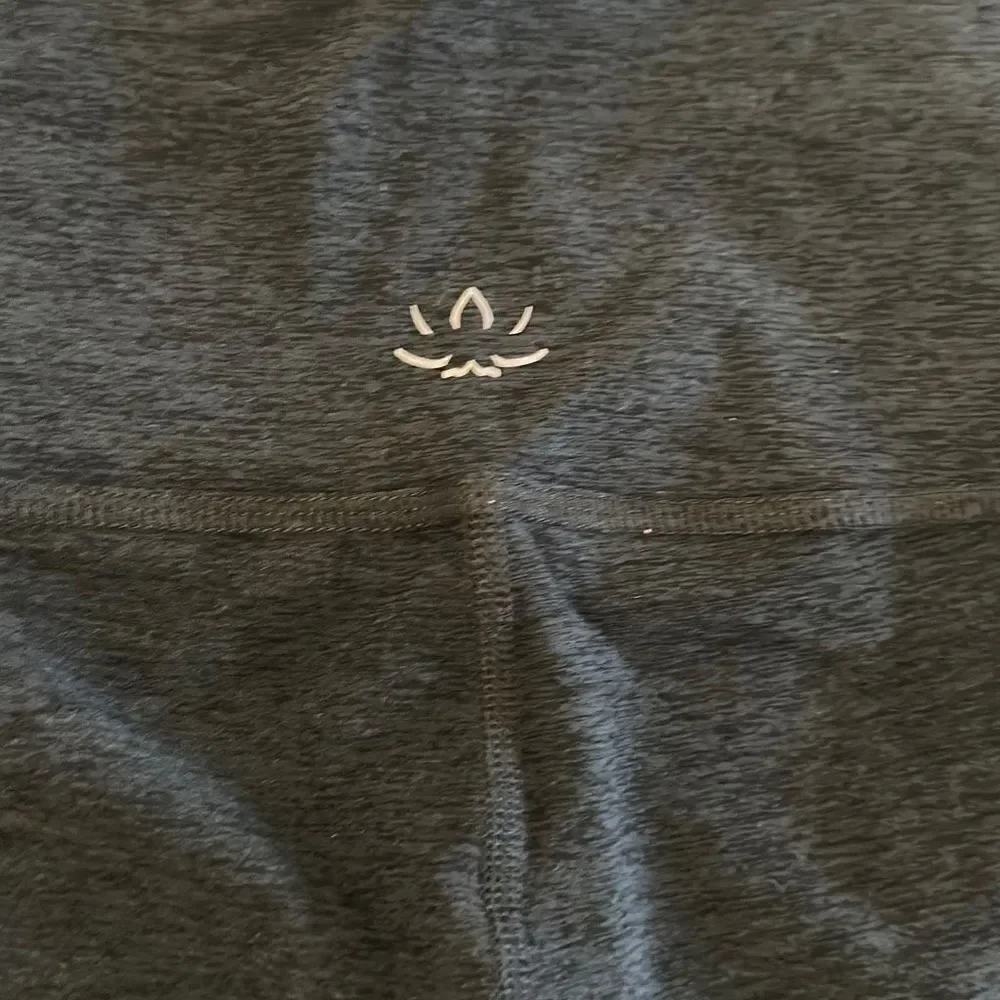 Beyond Yoga Spacedye Tri-Panel High Waisted Midi Leggings in Grey & Blue - Picture 6 of 6